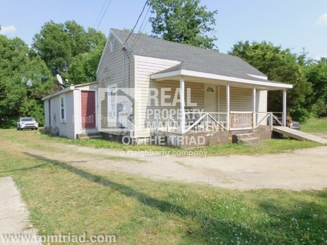 Primary Photo - 919 B Asheboro St