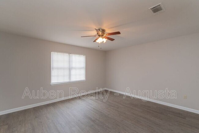 Building Photo - 4689 Oakley Pirkle Rd