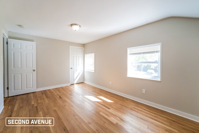 Building Photo - 512 Veronica Dr