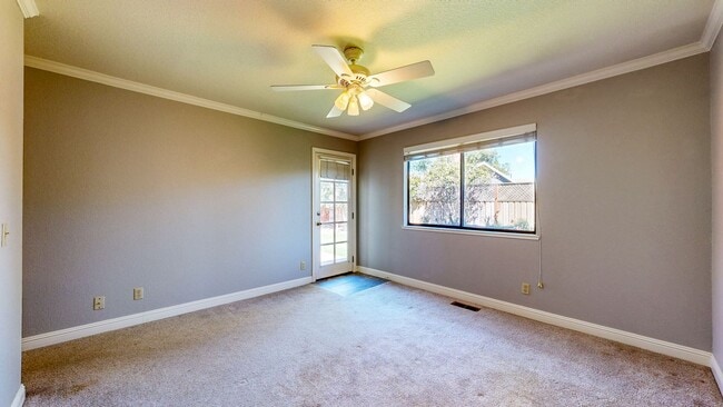 Building Photo - Well Maintain West Side Single Story 3 bedroom 2 bathroom home with 2 car garage