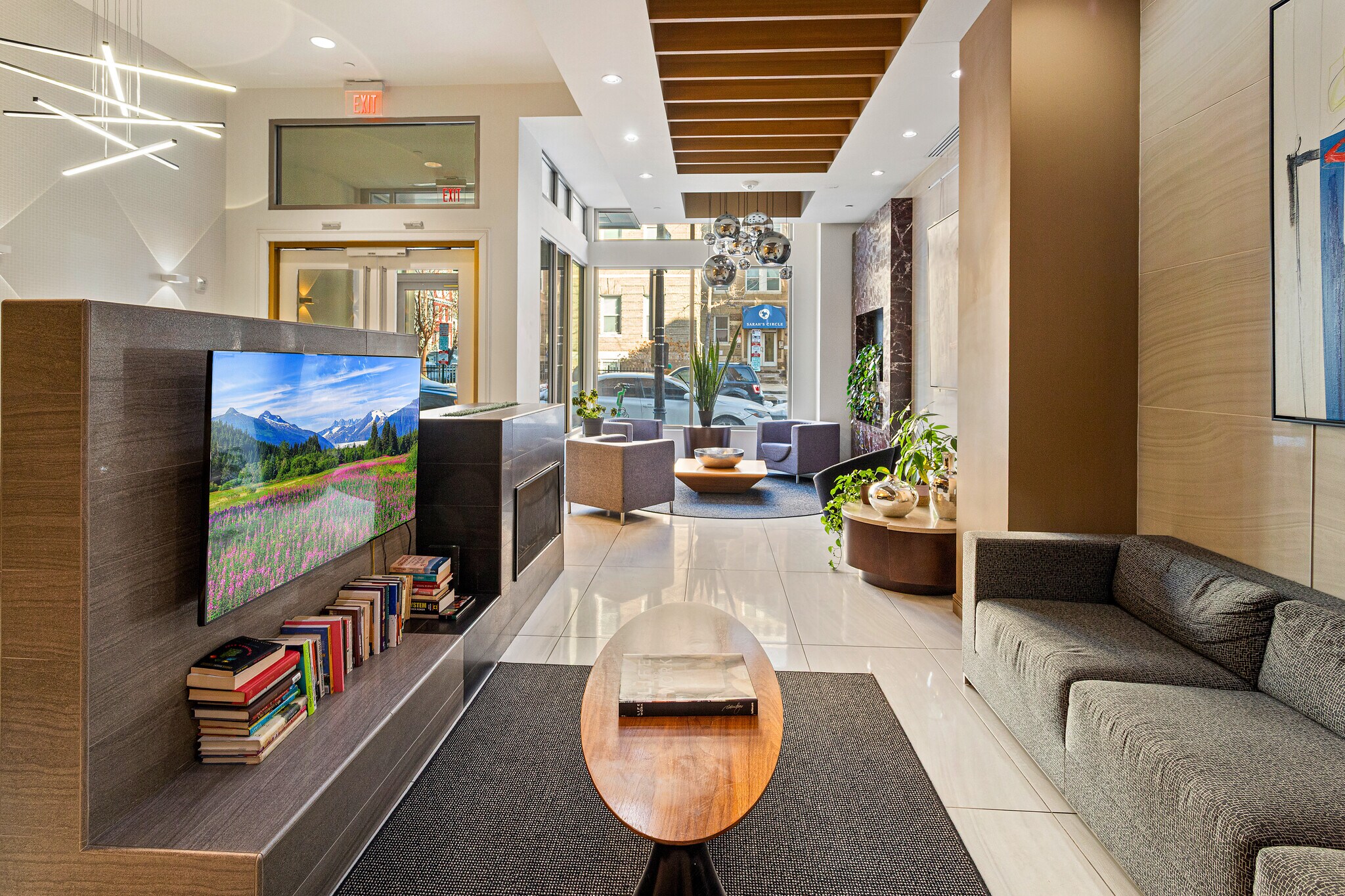 Building Photo - 2550 17th St NW