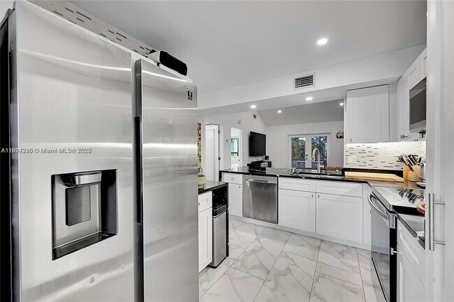 Building Photo - 18578 Woodstream Dr