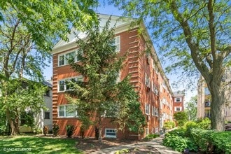 Building Photo - 2145 Ridge Ave