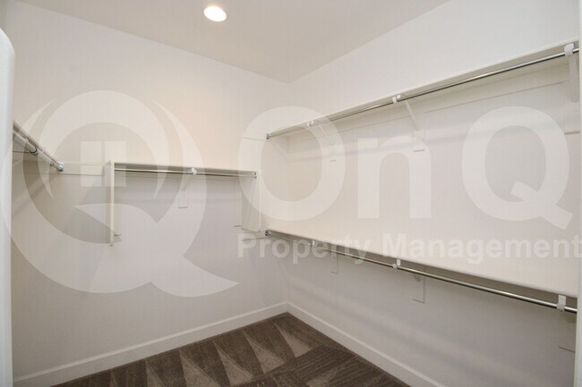 Building Photo - 8221 E Jerome Ave