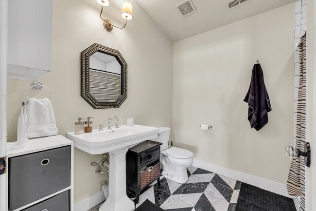Building Photo - 13944 S White Tail Cv