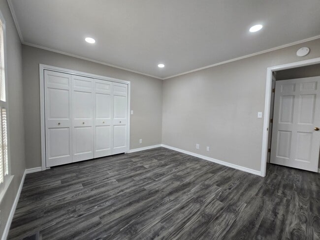 Building Photo - 3 Bedroom 2 Bath home in Shawnee!