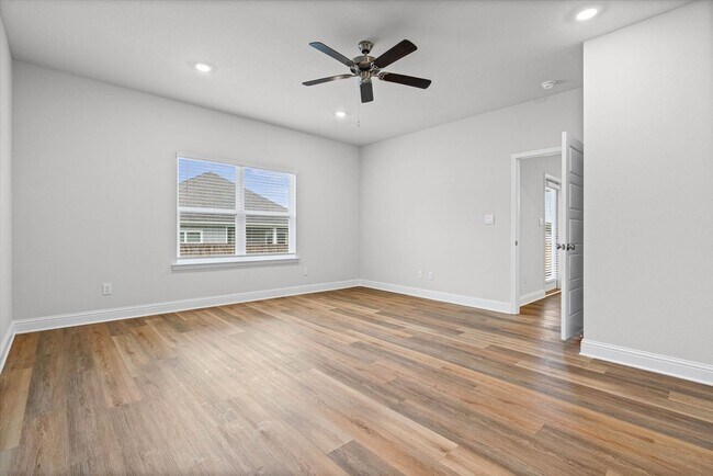 Building Photo - 7307 Hawkins Mnr