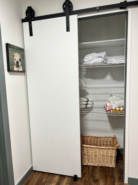 Linen Closet - 346 Orion St