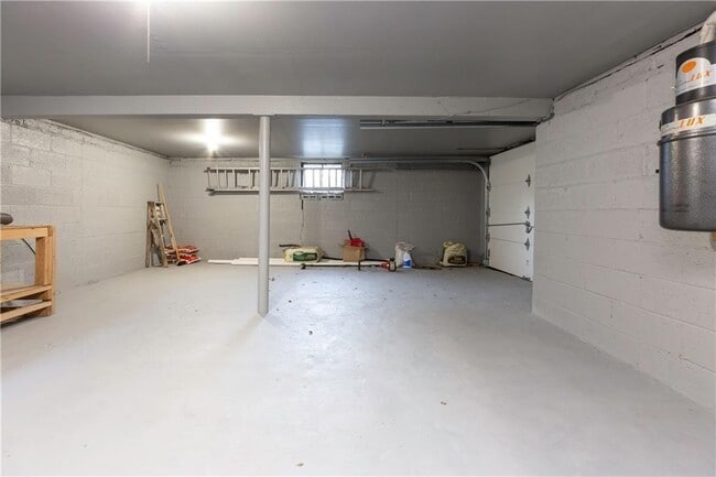 Building Photo - 110 Ellsworth Ave