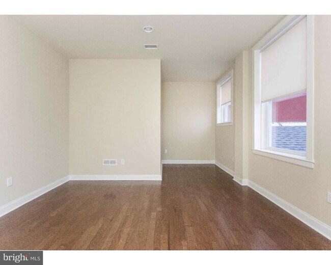 Building Photo - 1100 Spruce St