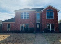 Building Photo - 1100 Timberline Ln