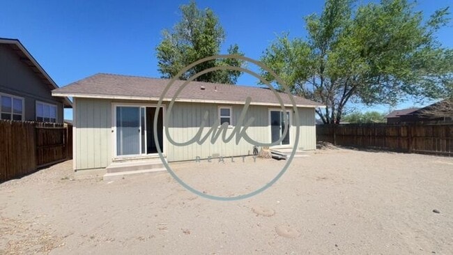 Building Photo - Three Bedroom Single Family Home in Fernle...