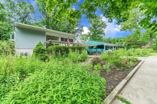 Building Photo - 1807 Fair St