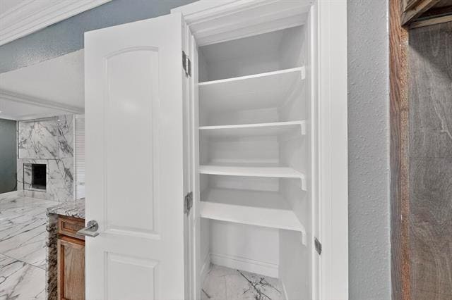 Building Photo - 4006 Mayflower Dr