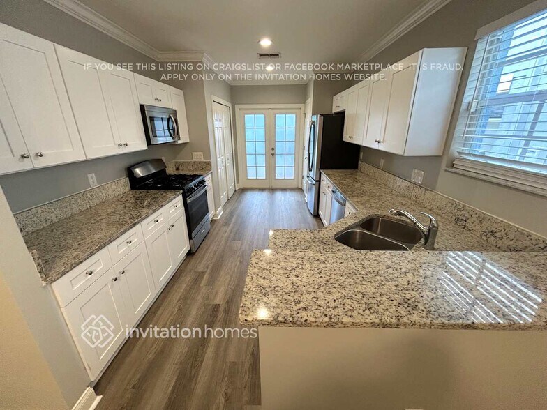 Building Photo - 16105 Bridgewalk Dr