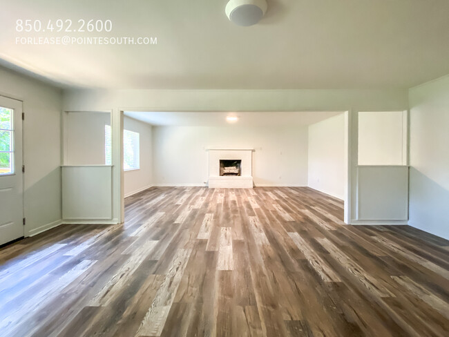 Building Photo - Fairhope Rental