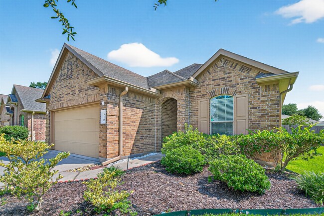 Building Photo - 510 Carson Ridge Dr
