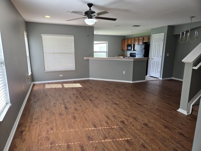Building Photo - EDGEWATER AT LAKE BRANDON