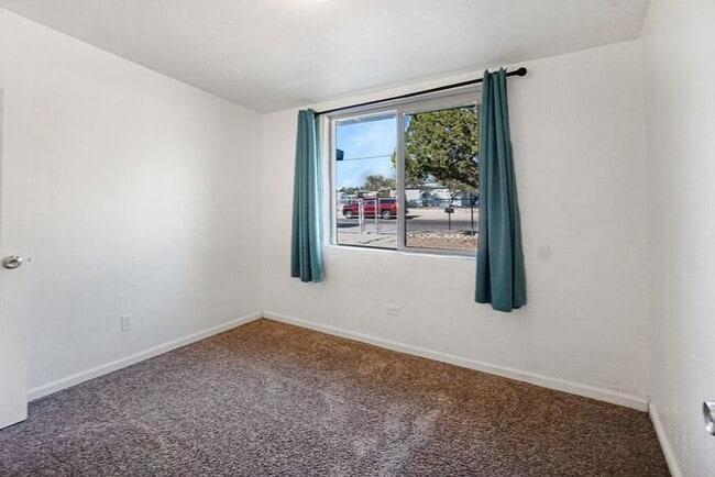 Building Photo - Spacious 4-Bed Tucson Home with Large Primary Suite & Private Covered Patio