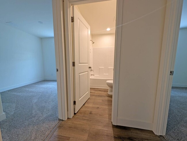 Building Photo - 400 Sulphur Bank Dr