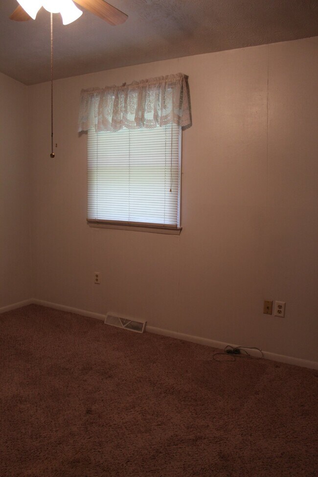 Building Photo - Adorable 2 Bedroom Townhome in Baldwin