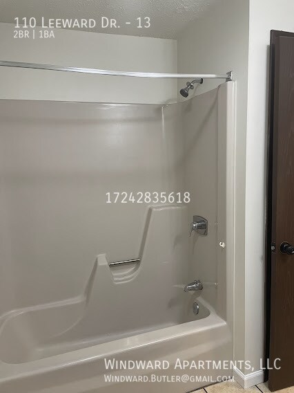 Building Photo - 110 Leeward Dr