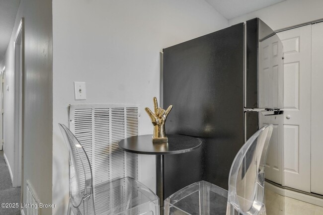 Building Photo - 1017 S Shelby St