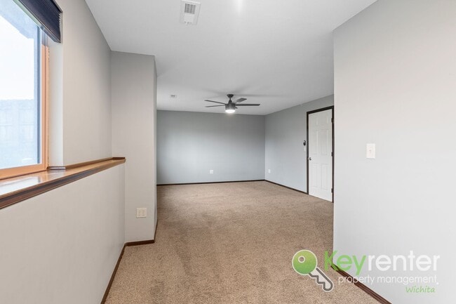 Building Photo - Beautiful 4 Bedroom 3 Bath | Goddard School District