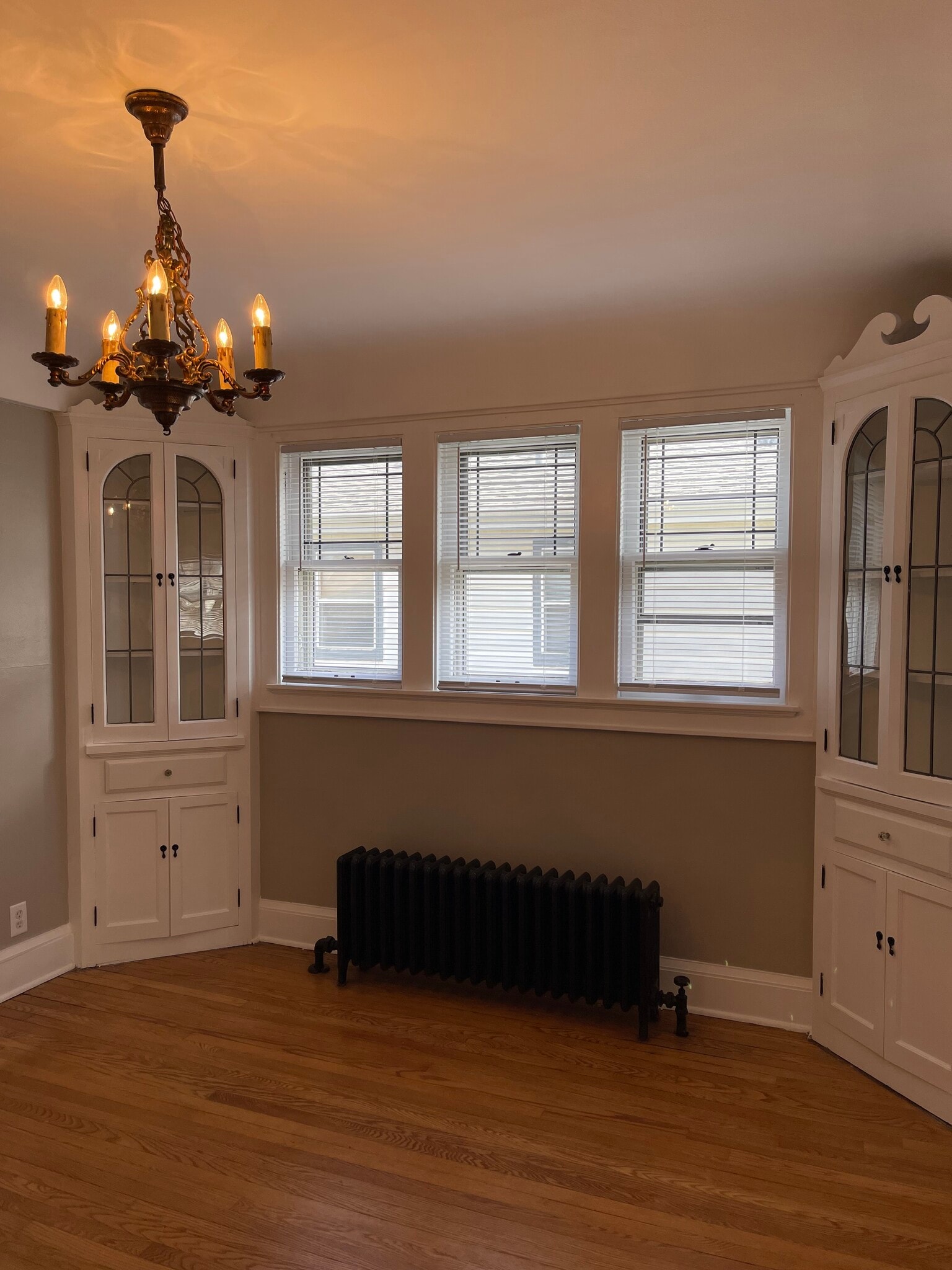 Dining room with 2 original leaded glass cabinets - 3028 S 47th St