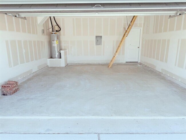 Building Photo - 212 The Good Wy