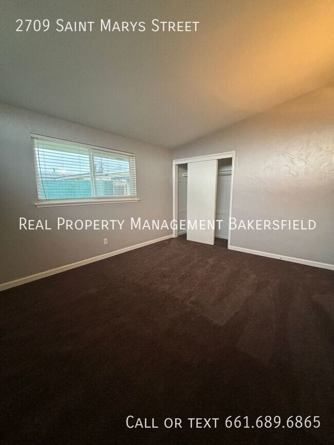 Building Photo - 2709 St Marys St