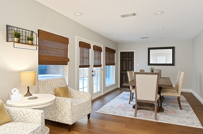 Building Photo - 12907 Lake Mist Dr