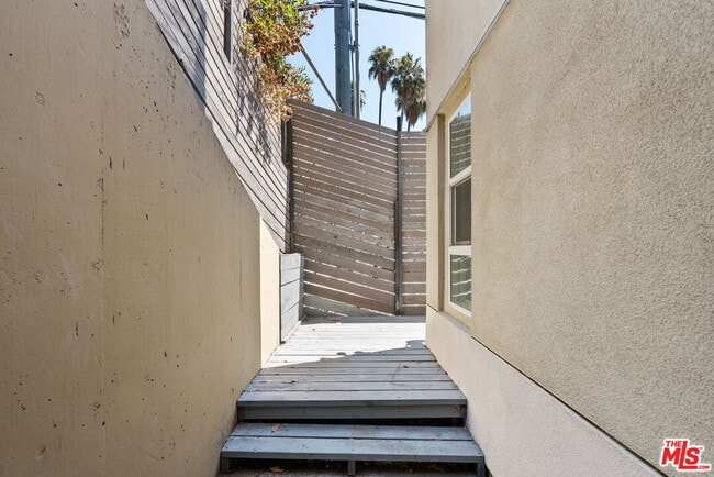 Building Photo - 2780 Wright Ln