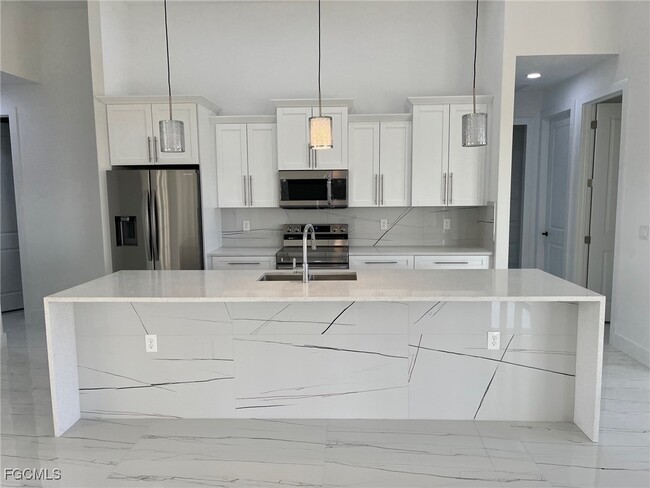 Building Photo - 4011 NW 38th Ln