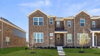Building Photo - Ready to lease 3 Beds, 2.5 baths Townhome in the Community of Cloverleaf Crossing in Mesquite, TX.