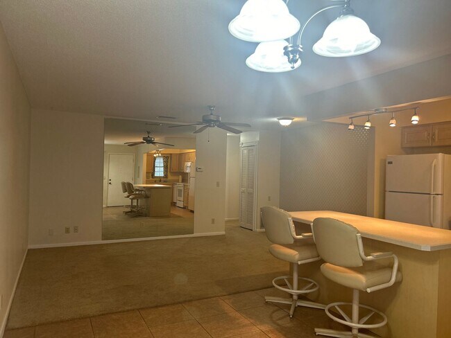 Building Photo - Discover Coastal Bliss: Your Ideal Beachsi...