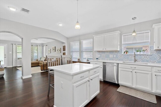 Building Photo - 14500 Mowsbury Dr