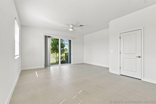 Building Photo - 147 Lakeside Lndg Ct