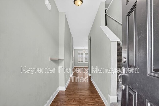 Building Photo - 504 Eagles Wy