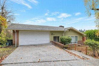 Building Photo - Seward Park