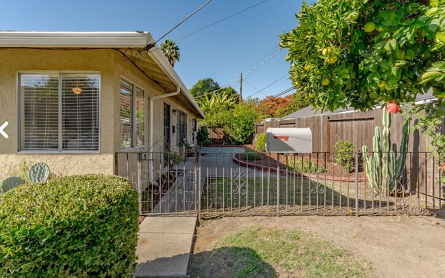 Building Photo - 5484 Riverside Blvd