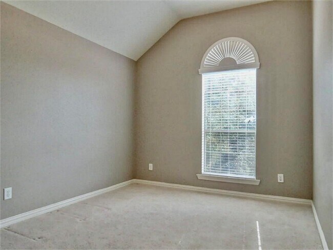 Building Photo - 5527 Custard Apple Trail