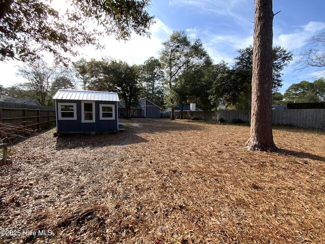 Building Photo - 314 Stuart Ave