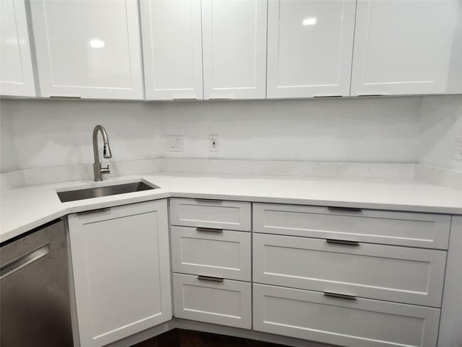 Building Photo - 3700 Galt Ocean Dr