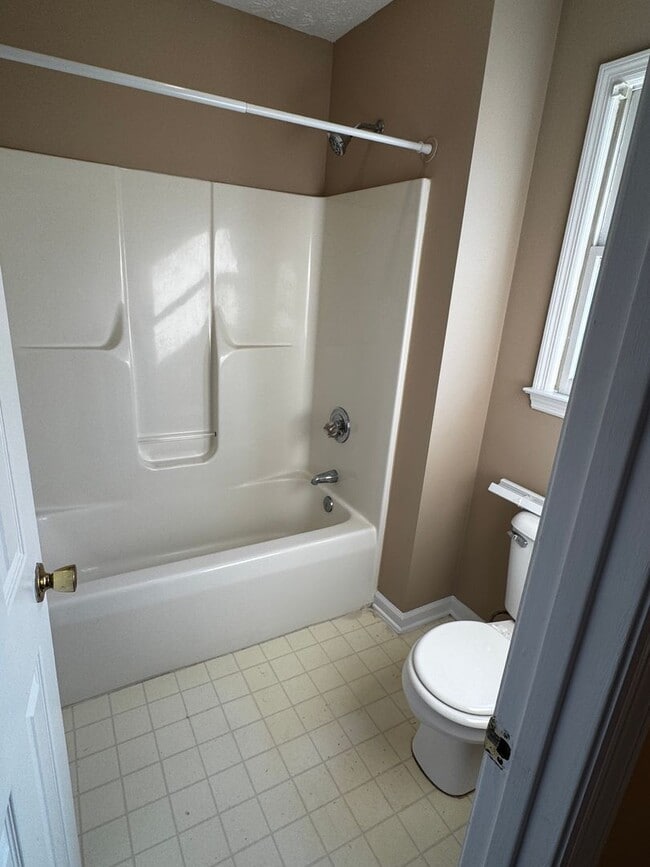 Building Photo - Cozy 3 Bedroom 2 Bath Home in Raeford.