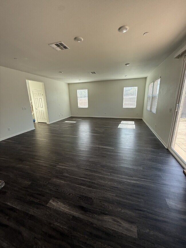 Building Photo - This beautiful home is on corner lot and with energy efficient features including solar.  New flo...