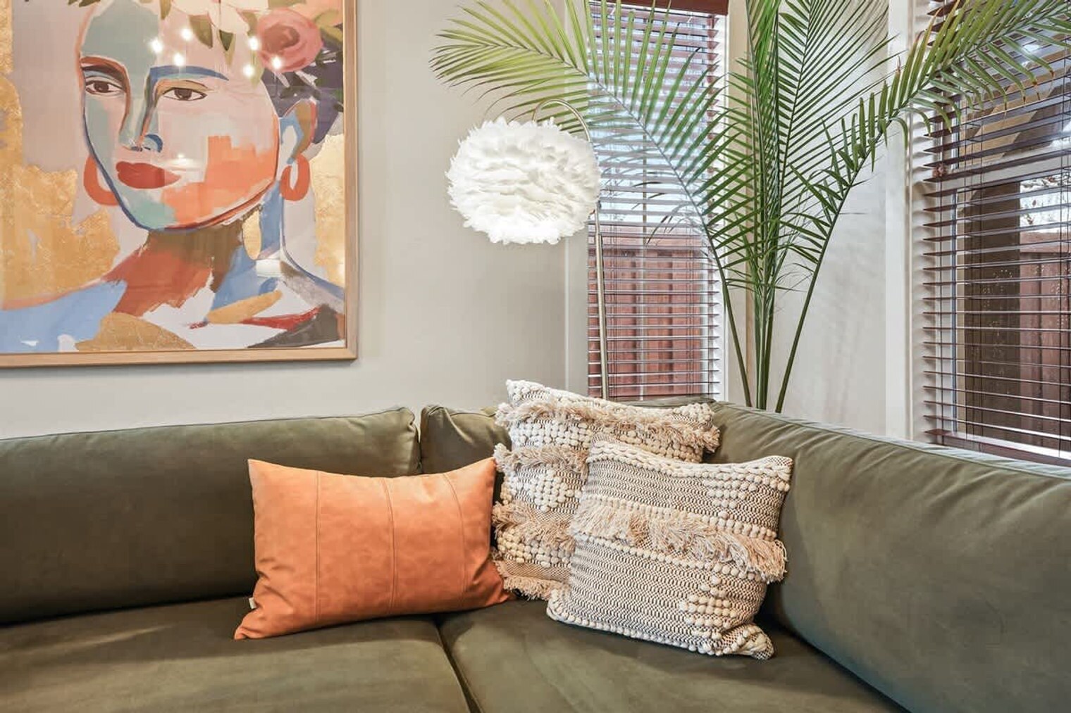 Building Photo - 611 E San Pedro St