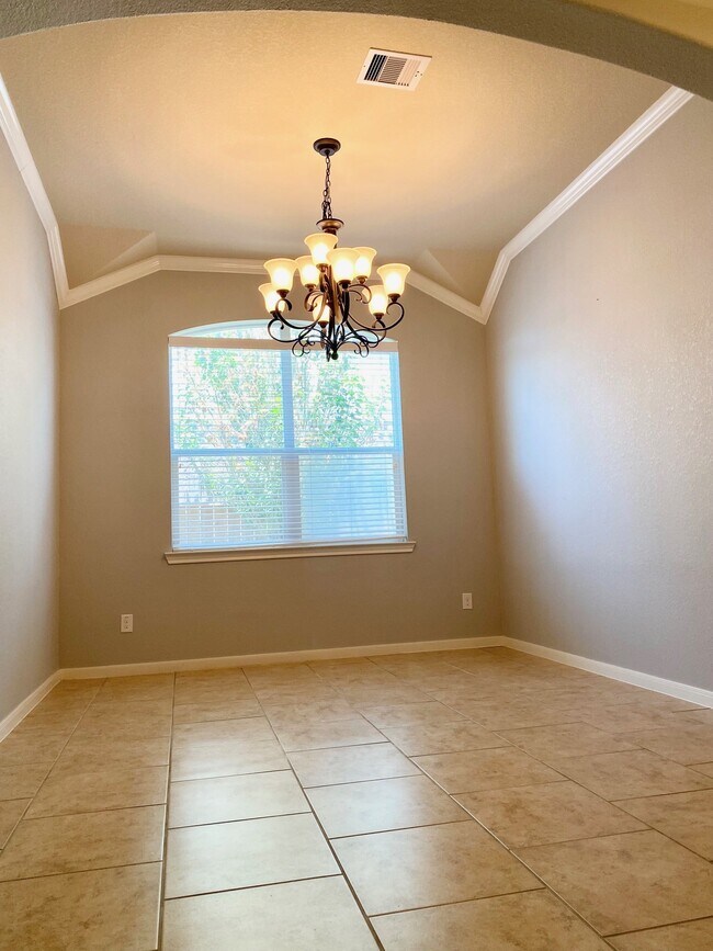 Building Photo - 24823 Dutton Point Dr