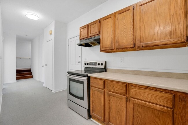 Building Photo - 296 Hancock St