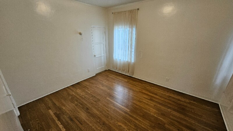 Building Photo - 1425 Echo Park Ave